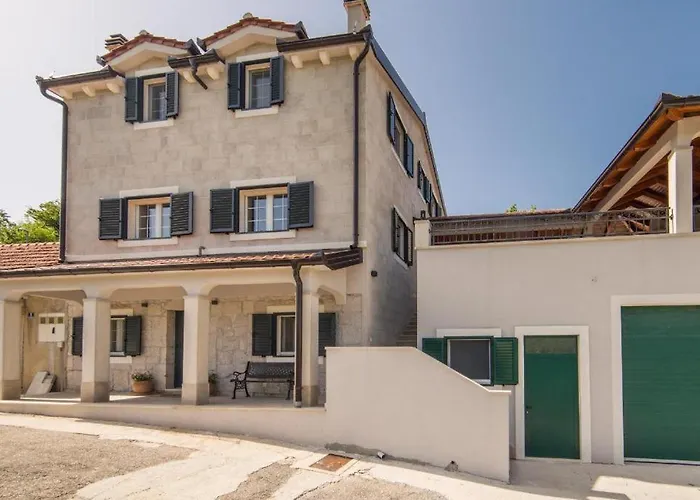 Argenta Villa *